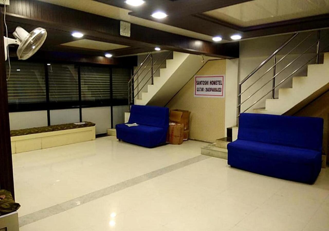 Hotel Santoshi Hometel Raichur Buitenkant foto